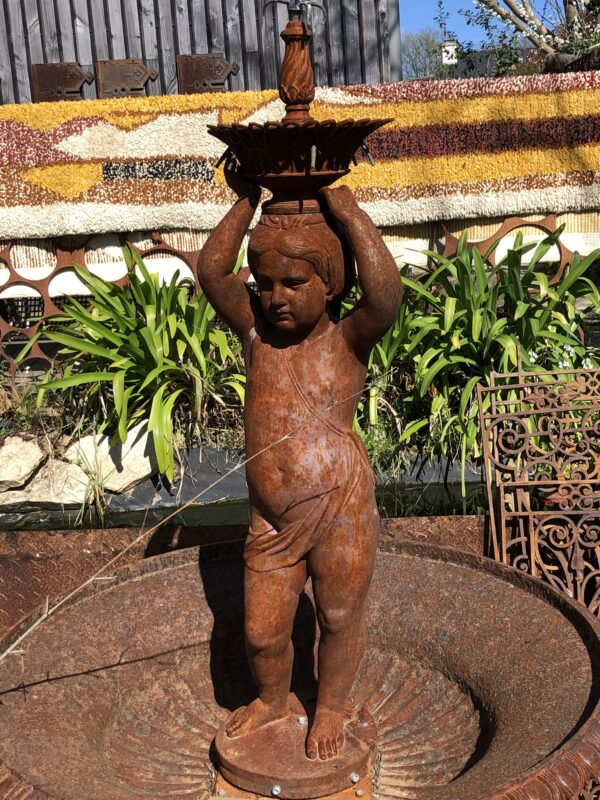 Fontaine fonte sur pied ancienne – Image 14