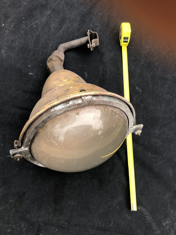 Lampe de cour indus atelier globe verre