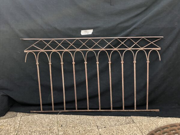 Garde corps ancien fer forgé riveté en 2 éléments (3.86m) – Image 2