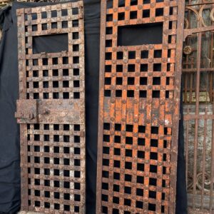 2 Portes de cellule ancienne prison française
