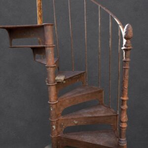Escalier colimaçon fonte début 1900